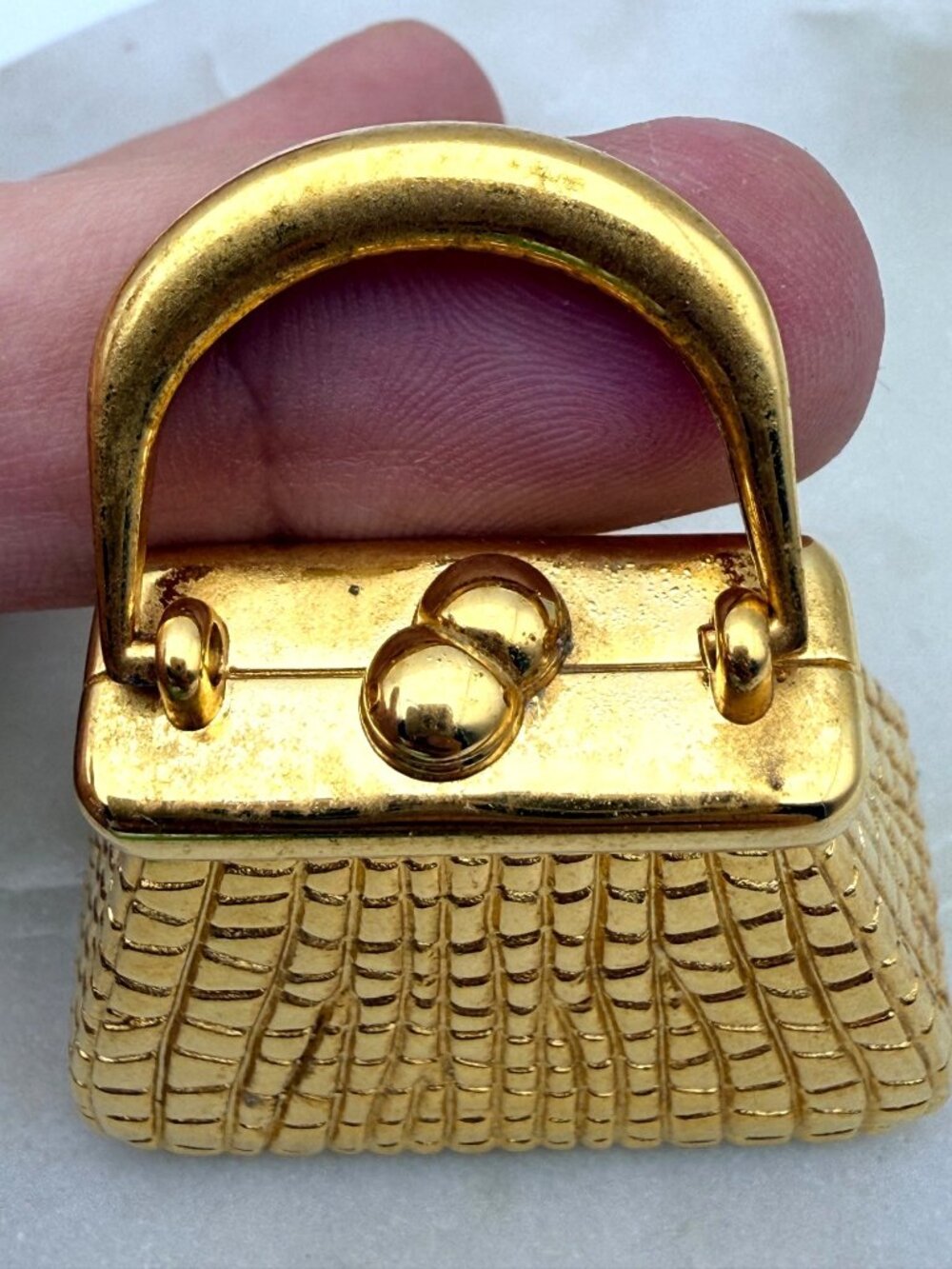 Timex Miniature Desk Clock Handbag Gold-Tone Alligator Pattern Quartz 2" WORKS - Picture 7 of 9